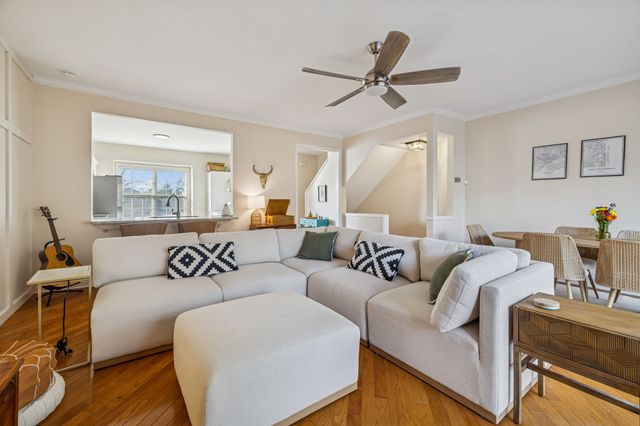 7252 Highway 70 S Apt 706, Nashville, TN 37221