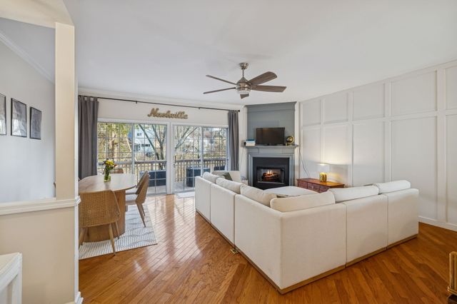 7252 Highway 70 S Apt 706, Nashville, TN 37221