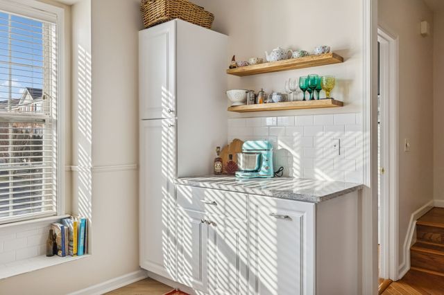 7252 Highway 70 S Apt 706, Nashville, TN 37221