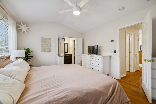 7252 Highway 70 S Apt 706, Nashville, TN 37221