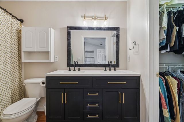 7252 Highway 70 S Apt 706, Nashville, TN 37221