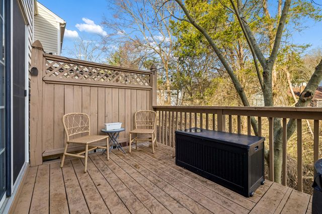 7252 Highway 70 S Apt 706, Nashville, TN 37221