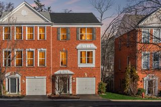 7252 Highway 70 S Apt 706, Nashville, TN 37221