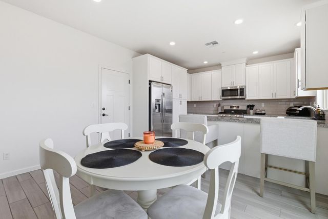 3871 Ivan Way, Rancho Cordova, CA 95742