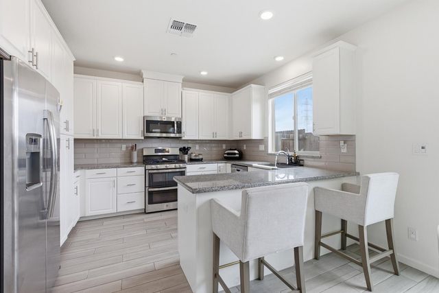 3871 Ivan Way, Rancho Cordova, CA 95742