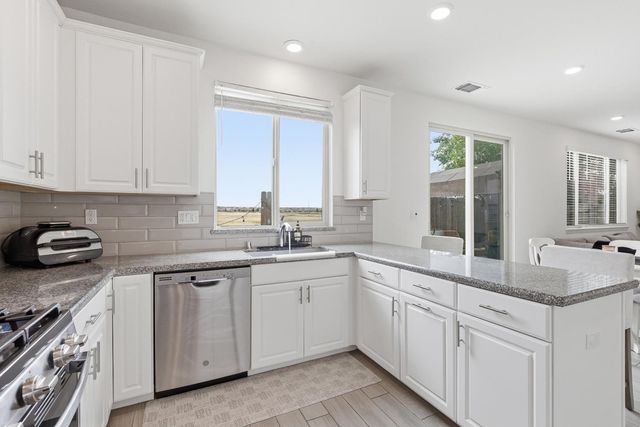 3871 Ivan Way, Rancho Cordova, CA 95742
