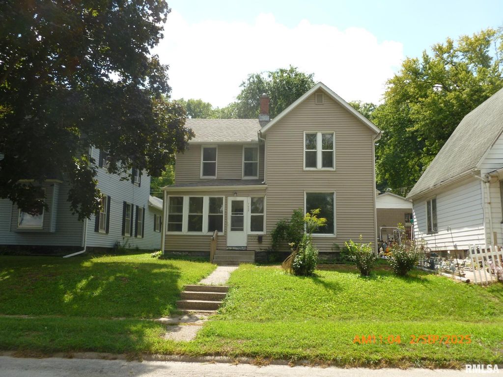 752 17TH Avenue, East Moline, IL 61244