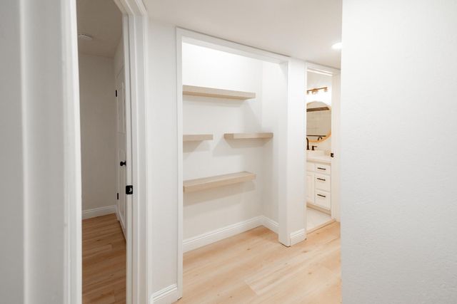 2612 Renn Avenue, Clovis, CA 93611