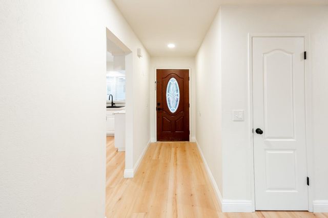 2612 Renn Avenue, Clovis, CA 93611