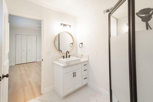 2612 Renn Avenue, Clovis, CA 93611