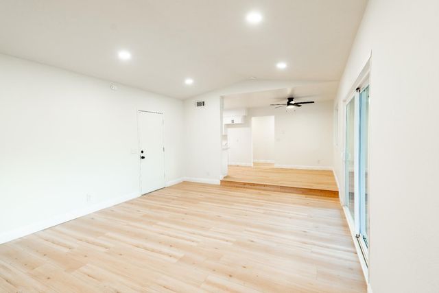 2612 Renn Avenue, Clovis, CA 93611