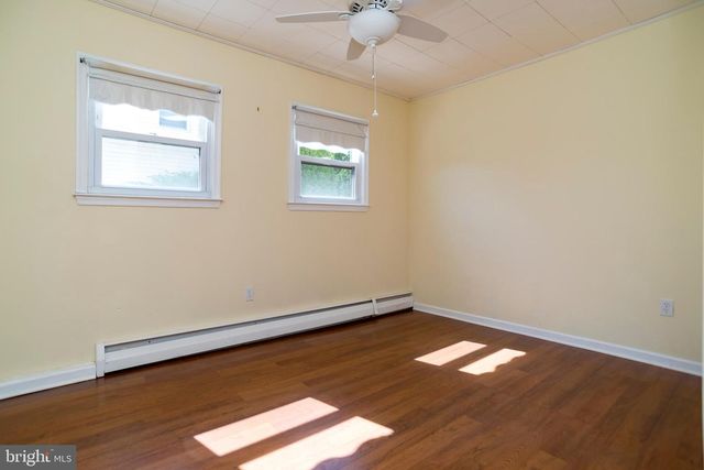 2824 NATURE RD, Philadelphia, PA 19154