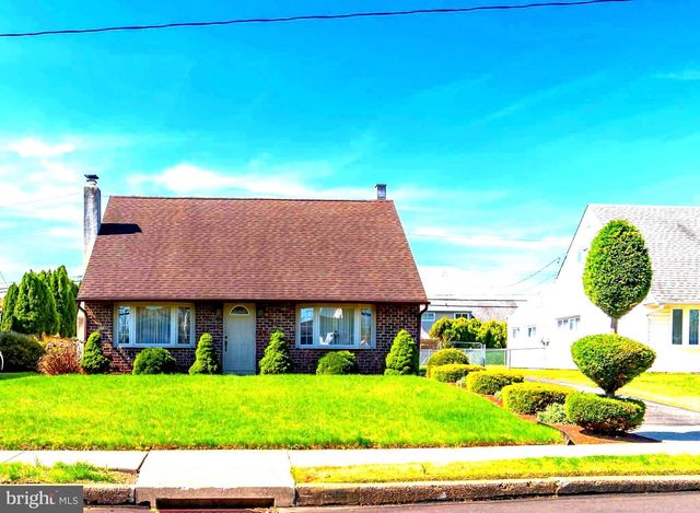 2824 NATURE RD, Philadelphia, PA 19154