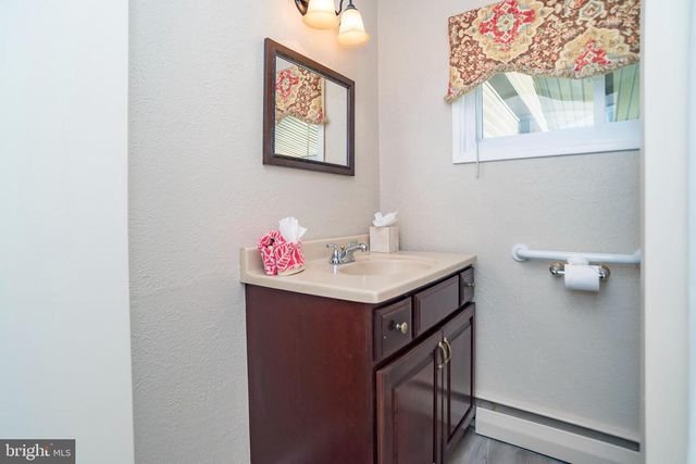 2824 NATURE RD, Philadelphia, PA 19154