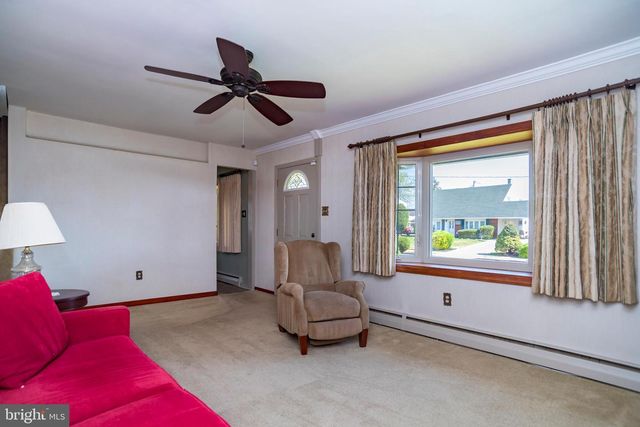 2824 NATURE RD, Philadelphia, PA 19154