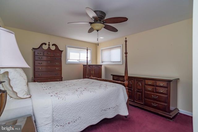 2824 NATURE RD, Philadelphia, PA 19154