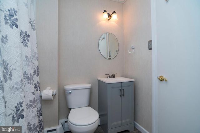 2824 NATURE RD, Philadelphia, PA 19154