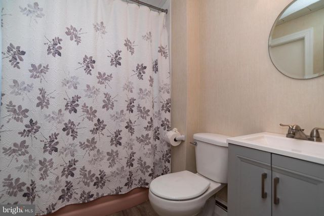 2824 NATURE RD, Philadelphia, PA 19154