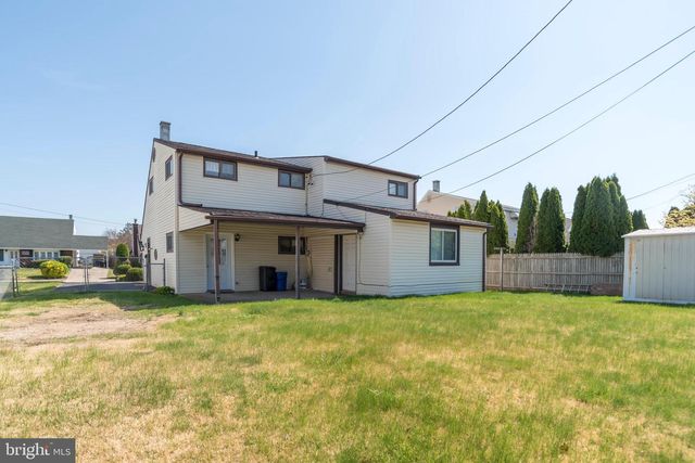 2824 NATURE RD, Philadelphia, PA 19154