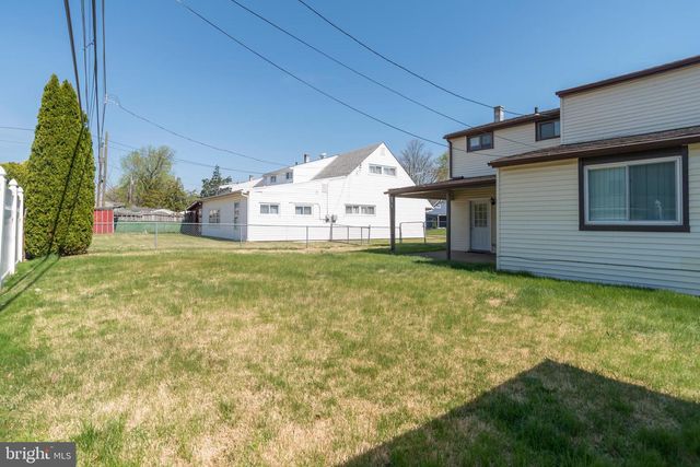 2824 NATURE RD, Philadelphia, PA 19154