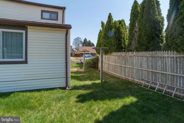 2824 NATURE RD, Philadelphia, PA 19154