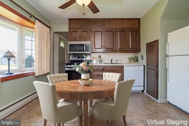 2824 NATURE RD, Philadelphia, PA 19154