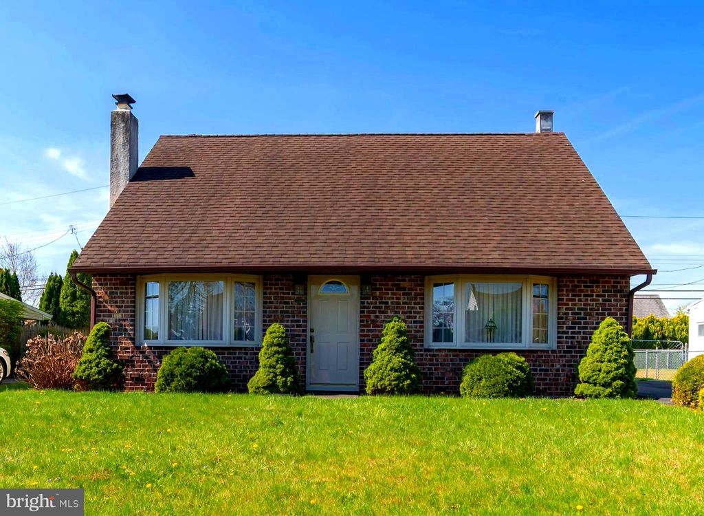 2824 NATURE RD, Philadelphia, PA 19154