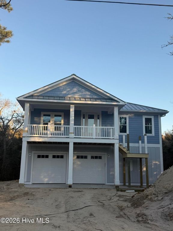 Image 5 of property listing at 122 Arthur Drive, Emerald Isle, NC 28594