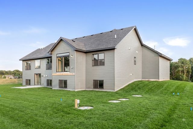 883 174th Avenue NE, Ham Lake, MN 55304