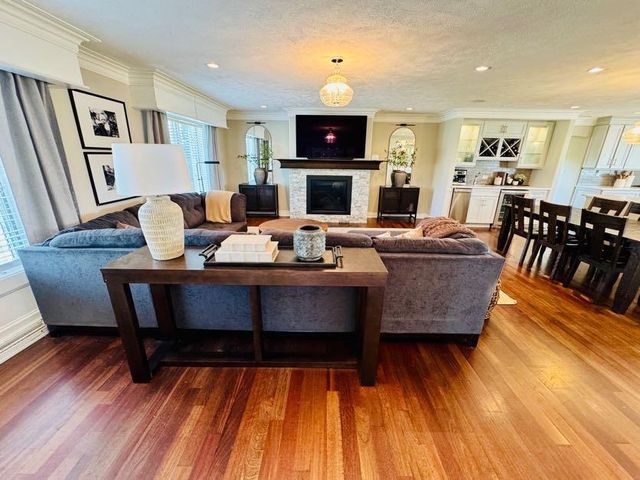 W5548 Sunset Hills Lane, Monroe, WI 53566