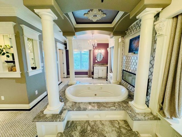 W5548 Sunset Hills Lane, Monroe, WI 53566