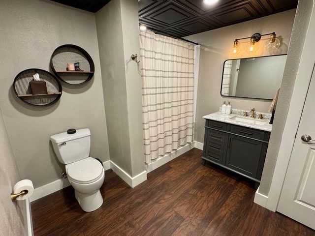 W5548 Sunset Hills Lane, Monroe, WI 53566