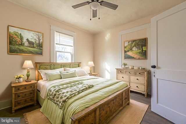 1429 W OAK RD, Vineland, NJ 08360