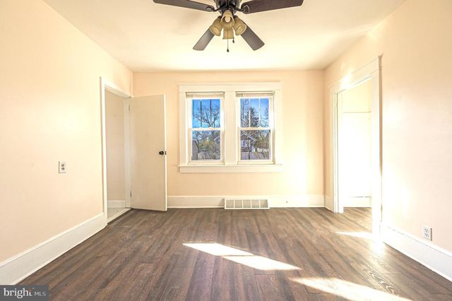 1429 W OAK RD, Vineland, NJ 08360