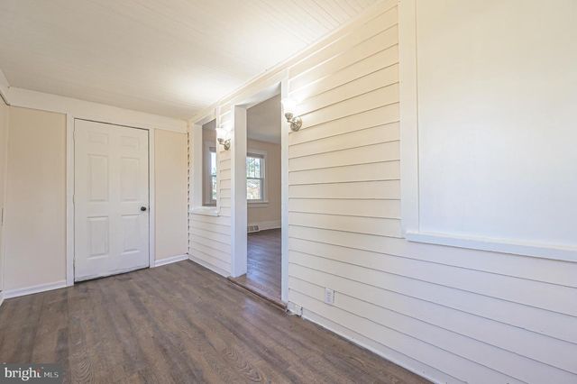 1429 W OAK RD, Vineland, NJ 08360