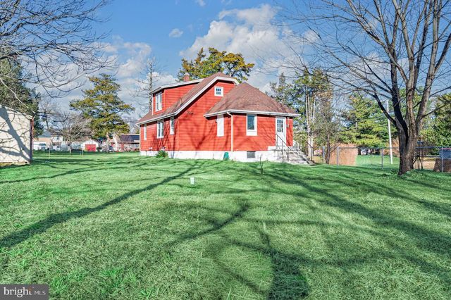 1429 W OAK RD, Vineland, NJ 08360