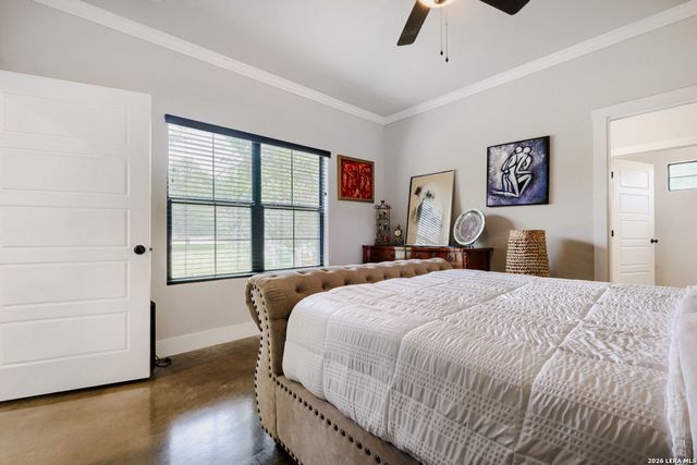 3484 Lakeview Dr, Canyon Lake, TX 78133
