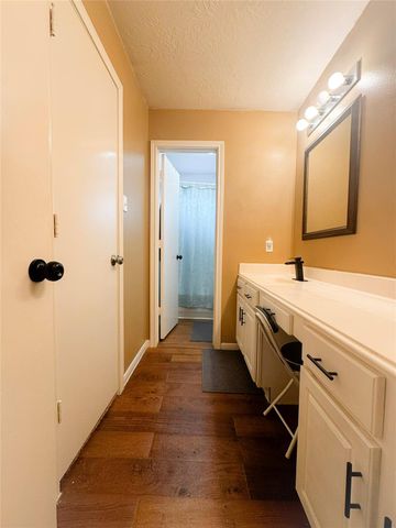 3706 Elmwood Dale Drive, Fresno, TX 77545