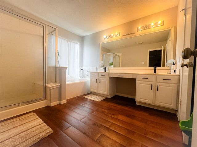 3706 Elmwood Dale Drive, Fresno, TX 77545