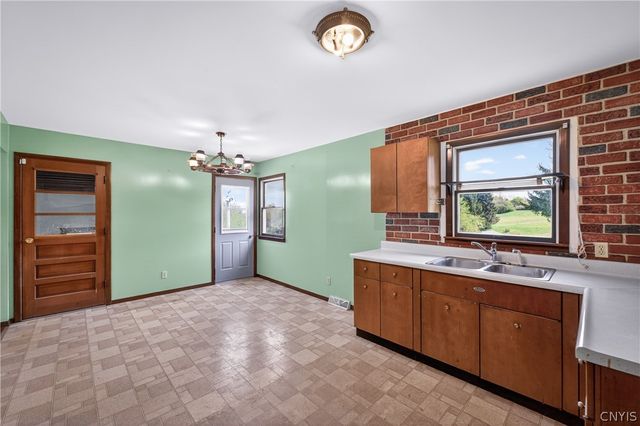 2720 Graffenburg Road, Frankfort, NY 13413