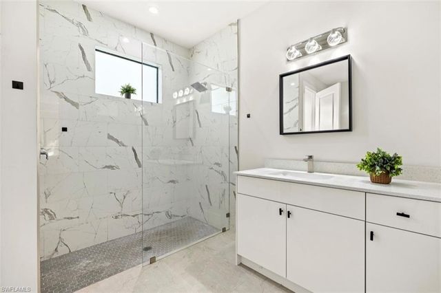 2552 70th AVE NE, Naples, FL 34120