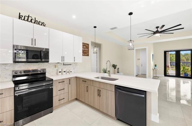 2552 70th AVE NE, Naples, FL 34120