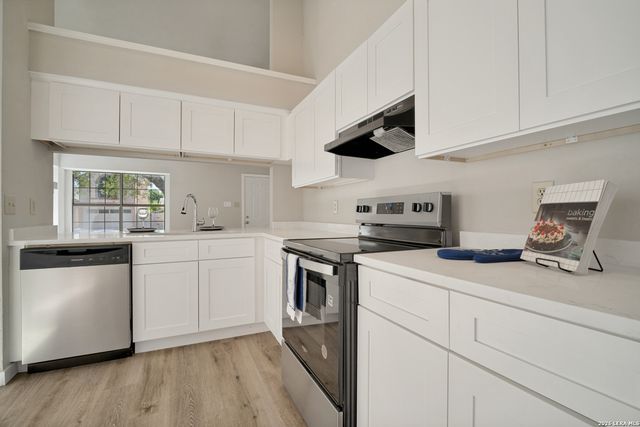 10211 CANTON FLD, San Antonio, TX 78245