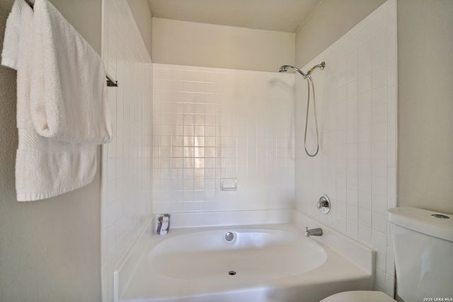 10211 CANTON FLD, San Antonio, TX 78245