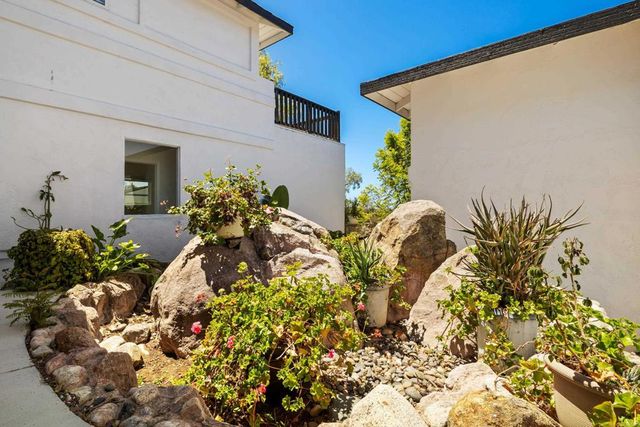 2143 Tierra Verde Road, Vista, CA 92084