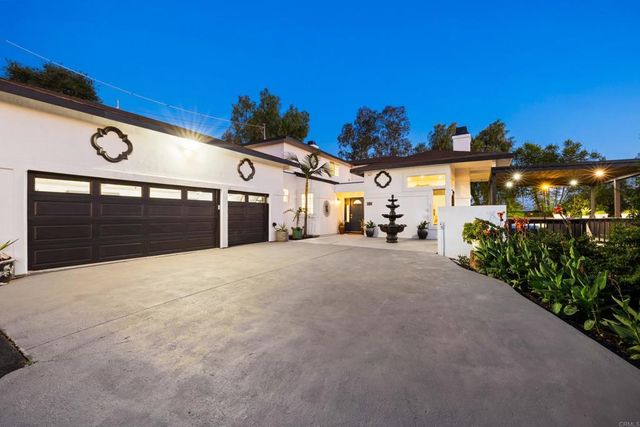 2143 Tierra Verde Road, Vista, CA 92084