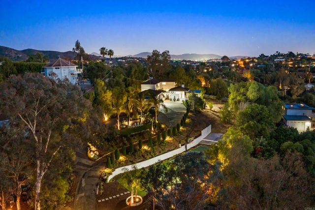 2143 Tierra Verde Road, Vista, CA 92084