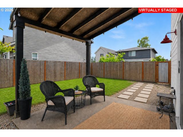604 S COLUMBIA St, Newberg, OR 97132