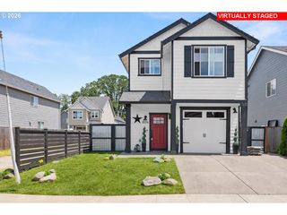 604 S COLUMBIA St, Newberg, OR 97132