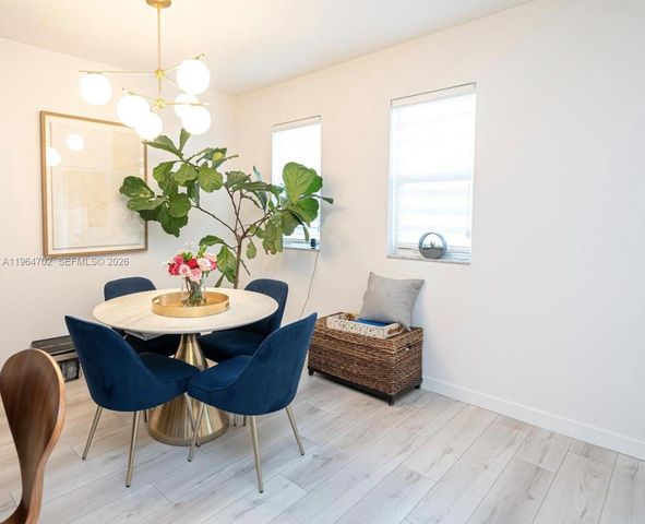 8760 NW 97th Ave 203, Doral, FL 33178